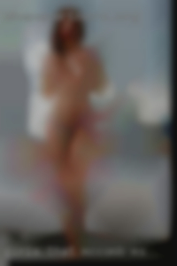 Girls that help me pussy clicks in Mccomb, MS.